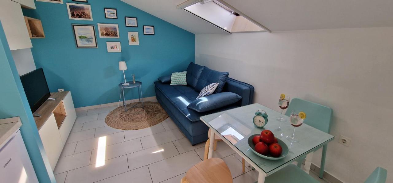 Apartmani Eladora Biograd Na Moru Exteriör bild