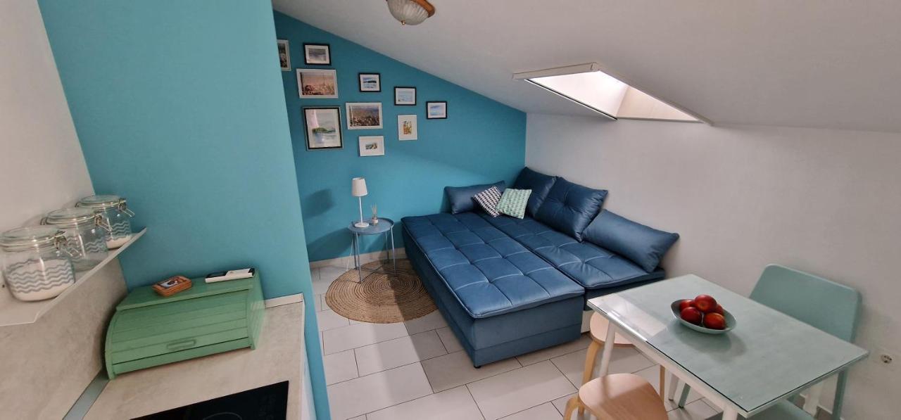 Apartmani Eladora Biograd Na Moru Exteriör bild