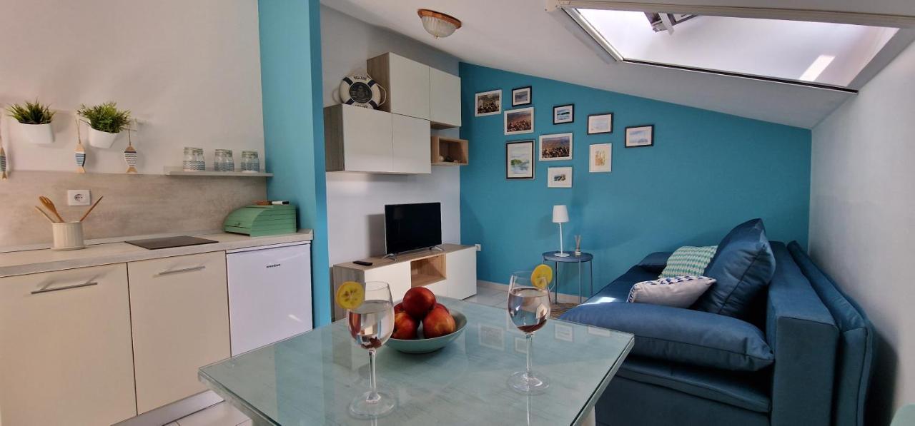 Apartmani Eladora Biograd Na Moru Exteriör bild