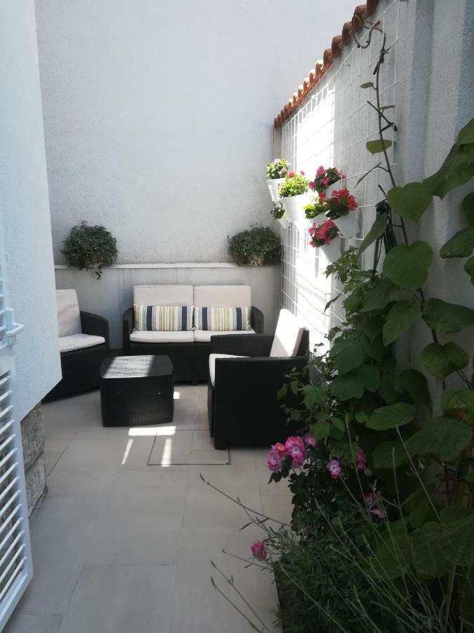 Apartmani Eladora Biograd Na Moru Exteriör bild